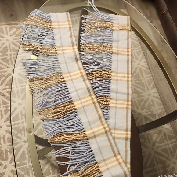 BURBERRY SCARF - Picture 2 of 5